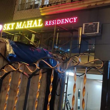 Sky Mahal Hotel Mumbai Bagian luar foto